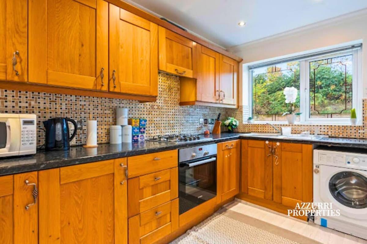 Appartamento 50 Percent Off Monthly - 1br And 1 Sofa Bed, Only Two Mins Walk To Clapham Junction Station Londra